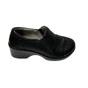 Algeria Eryn Womens Career Fashion Wedge Size 36 5.5 Floral Notes Roses Black